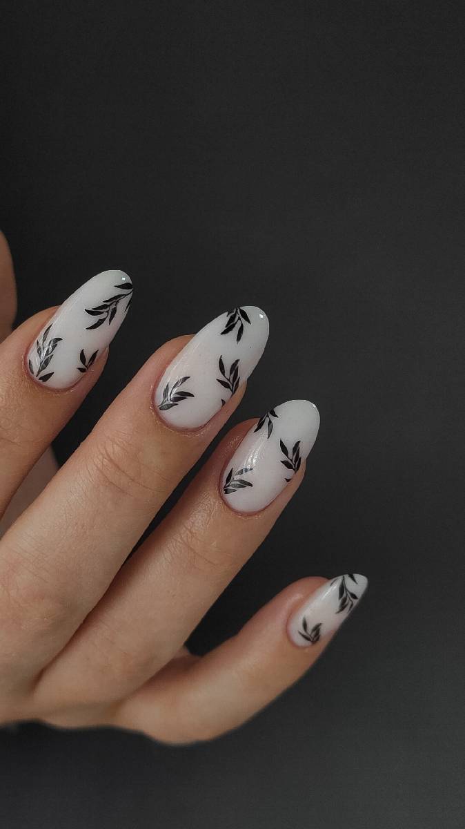 Маникюр в студии Nutkins Nails, Санкт-Петербург