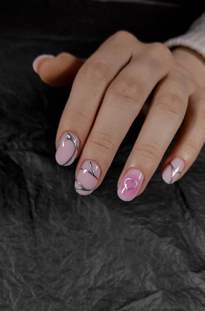 Маникюр в студии Nutkins Nails, Санкт-Петербург