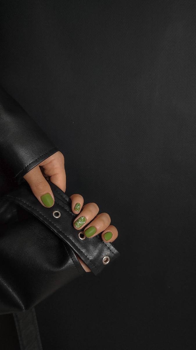 Маникюр в студии Nutkins Nails, Санкт-Петербург