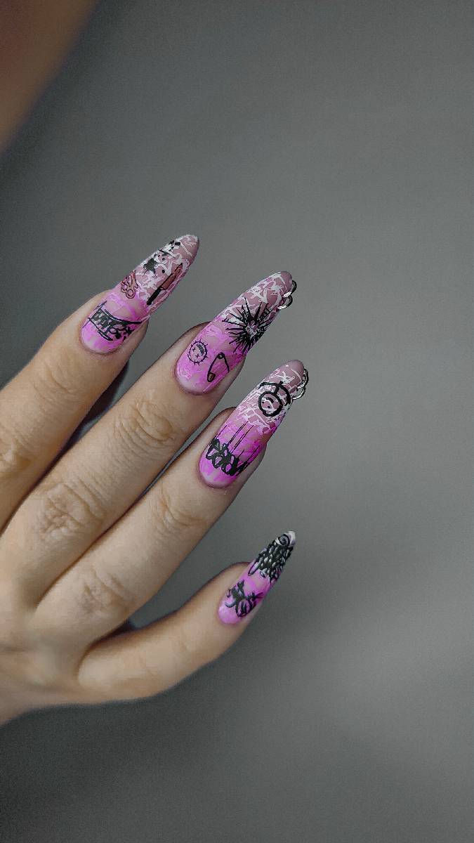 Маникюр в студии Nutkins Nails, Санкт-Петербург